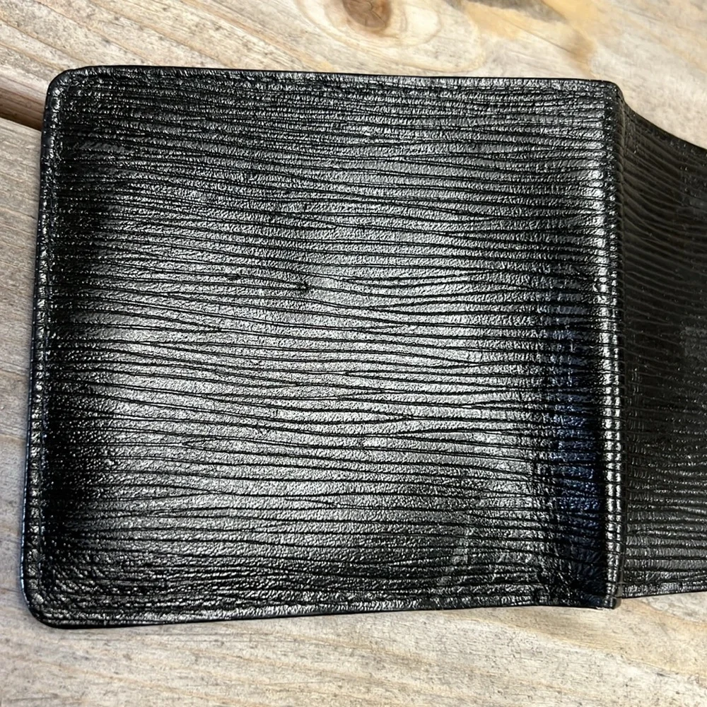 Louis Vuitton excellent bought